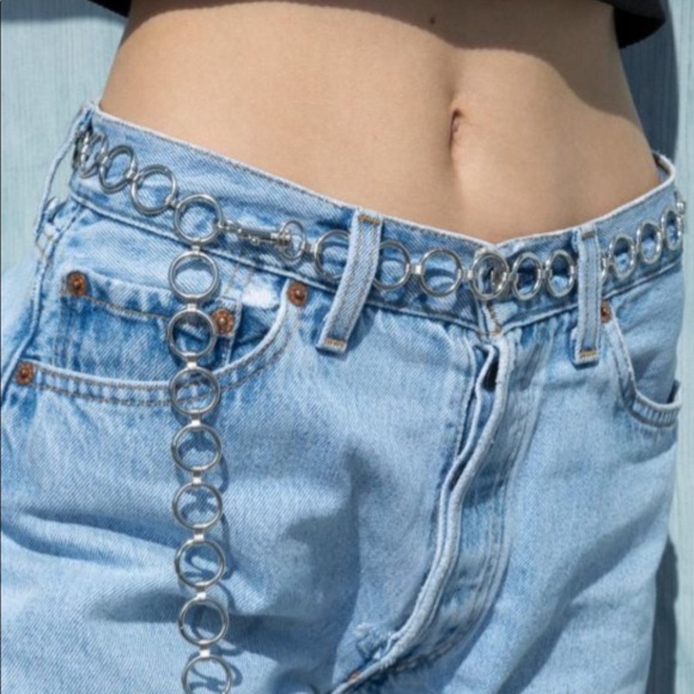 brandy melville circle belt